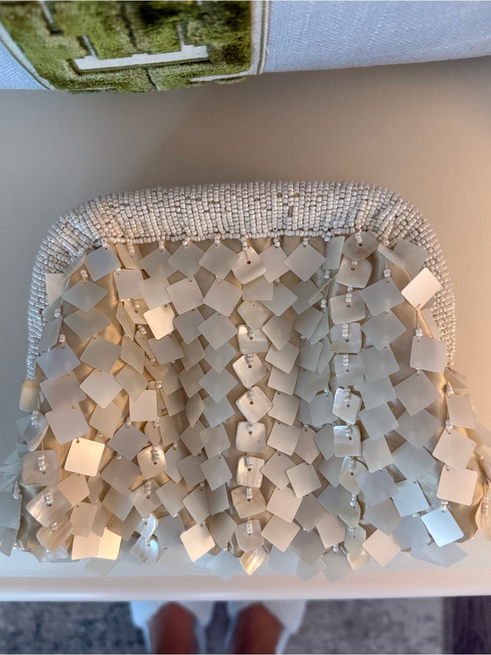 l*space Vienna Clutch in Cream - Picture 4 of 7